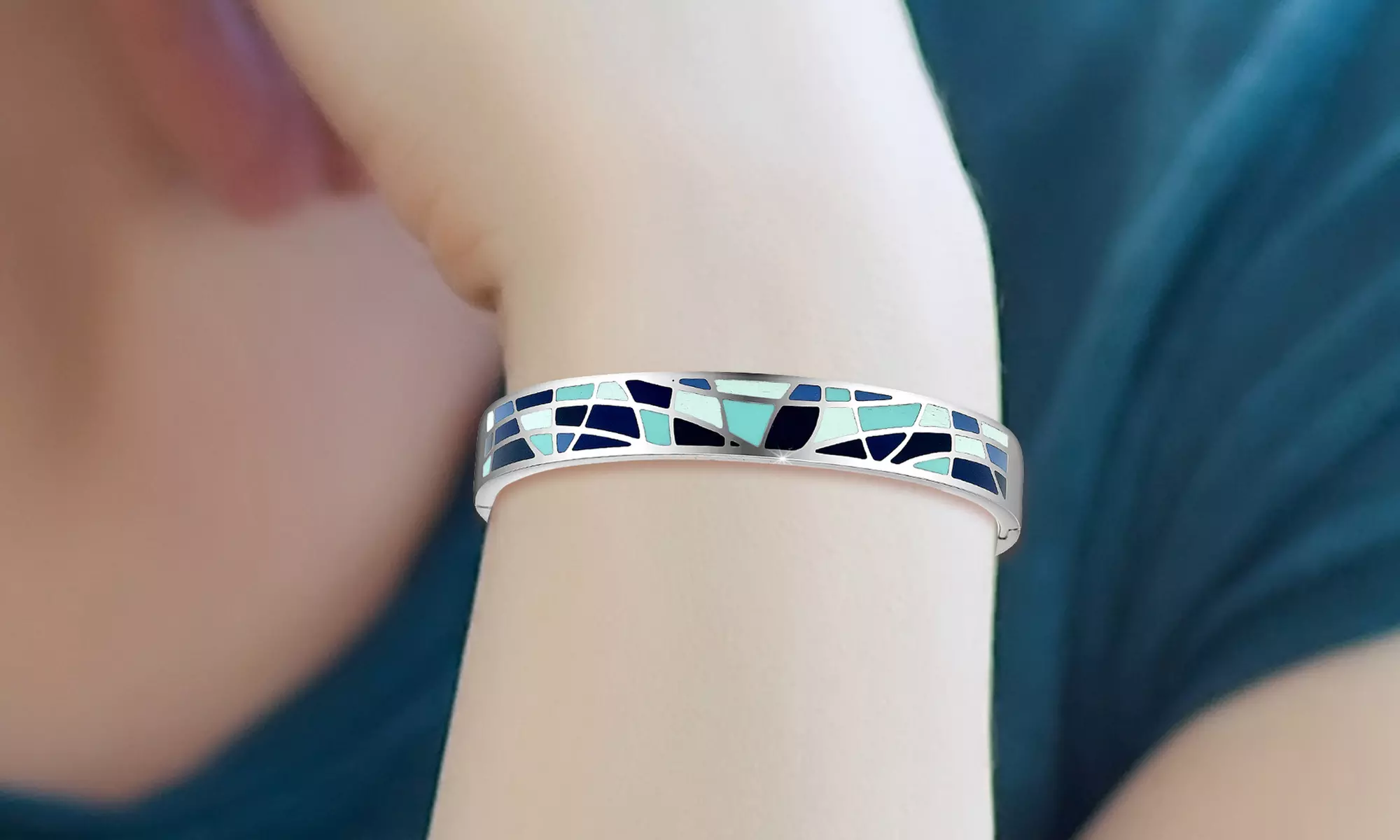 Bracelet en acier inoxydable, orné de cristaux scintillants SC Crystal