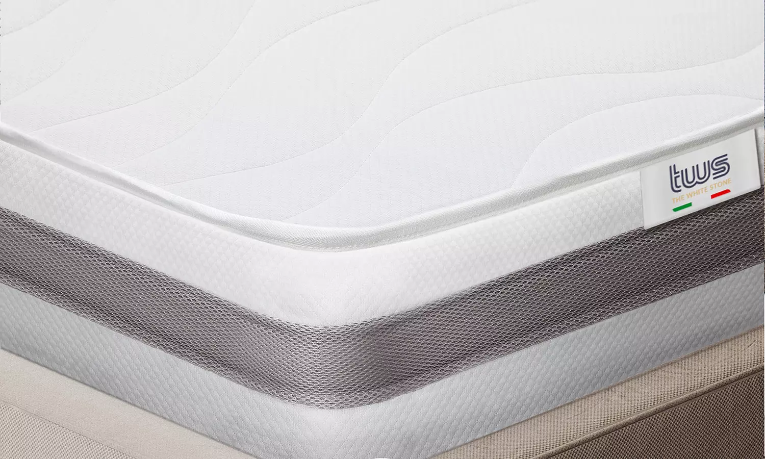 Materasso ortopedico in memory antibatterico The White Stone