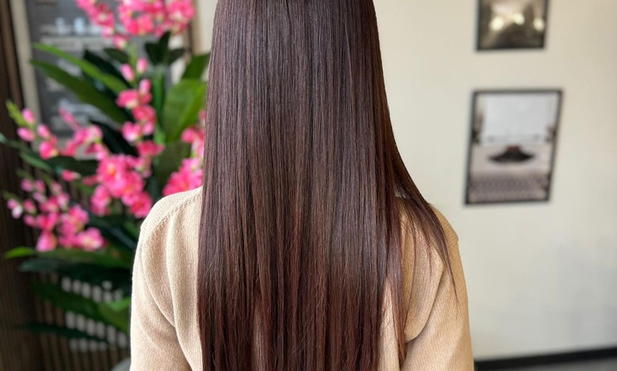 Image 17: Sesión de peluquería con opción a corte, tinte o mechas para 1