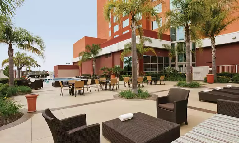 Member Pricing: Hotel Near Anaheim With Breakfast & Pool
