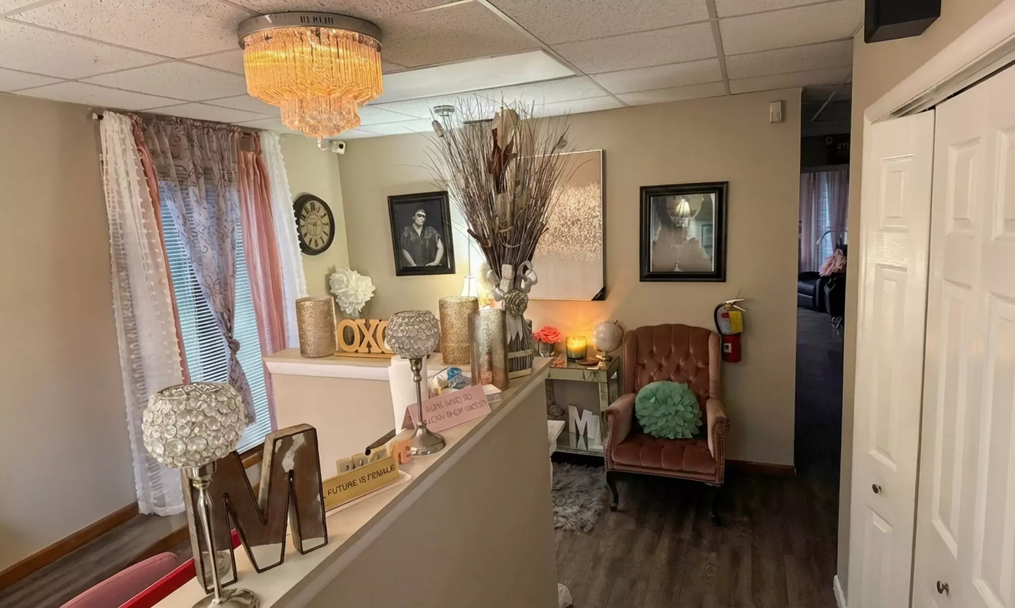 Full Set of Classic, Hybrid, or Volume Lash Extension for One