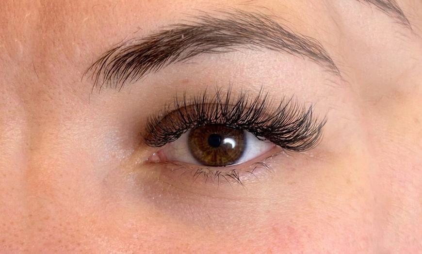 Image 4: Enhance Your Look with Volume Eyelash Extensions (2D–4D)