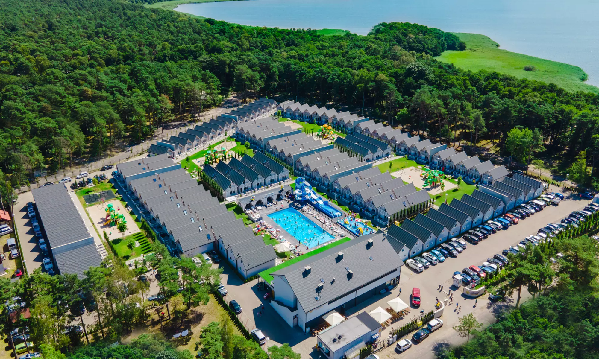 Morze/góry, 7 lokalizacji: 3-5 nocy dla 4 lub 9 osób