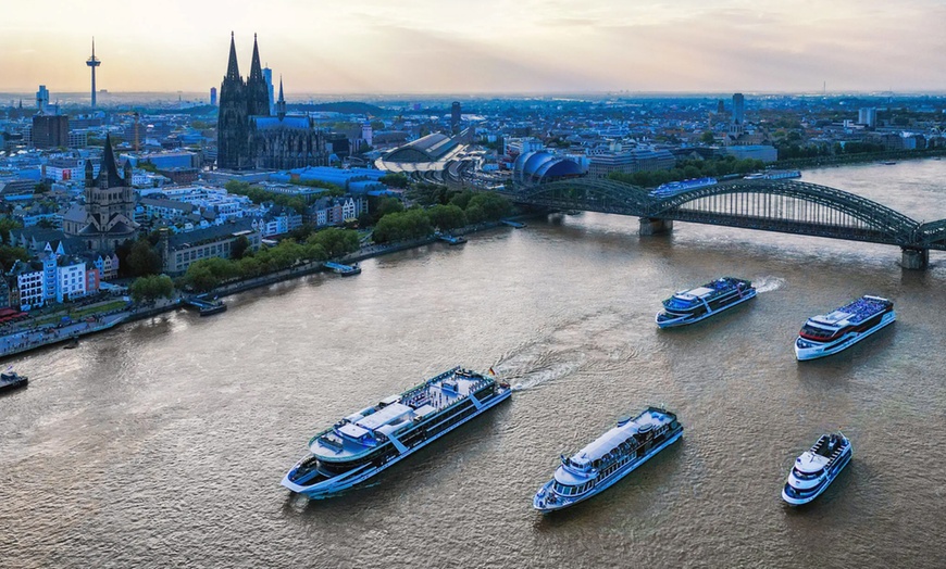 Image 2: Weihnachtliche Schifffahrt am Nachmittag in Mainz vom 29.11. - 21.12.
