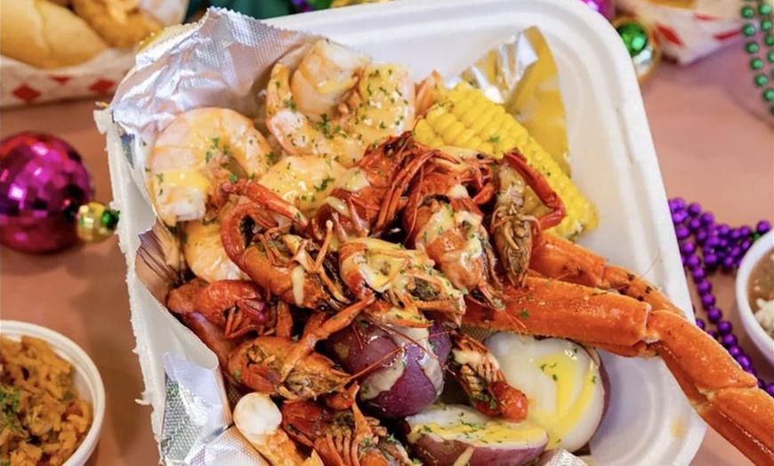 Image 2: New Orleans Flavors: Po'Boys, Beignets, Cocktails, & Boozy Brunches