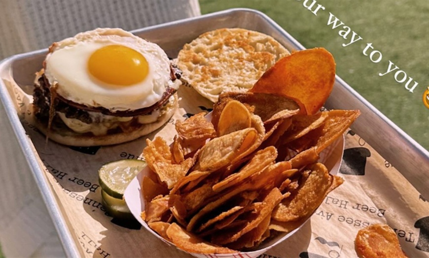 Image 6: Brunch Bliss: One Entrée And Two Mimosas Or Beers Per Person