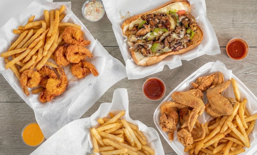 Image 4: Crispy Fish, Chicken & Wings Combos for 1, 2, 4 or Party Packs
