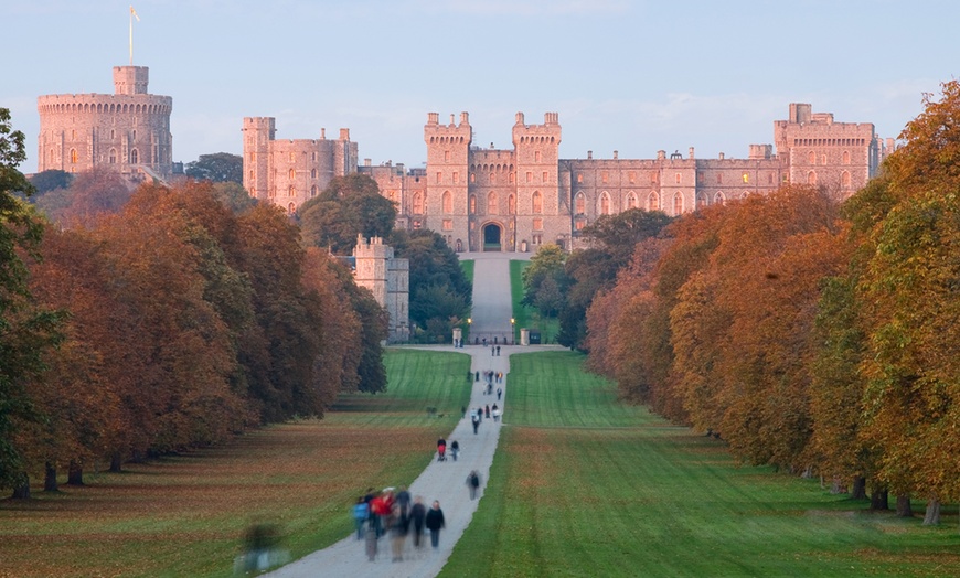 Image 12: Royal Windsor Afternoon Tea Bus Tour | Family Day Out!