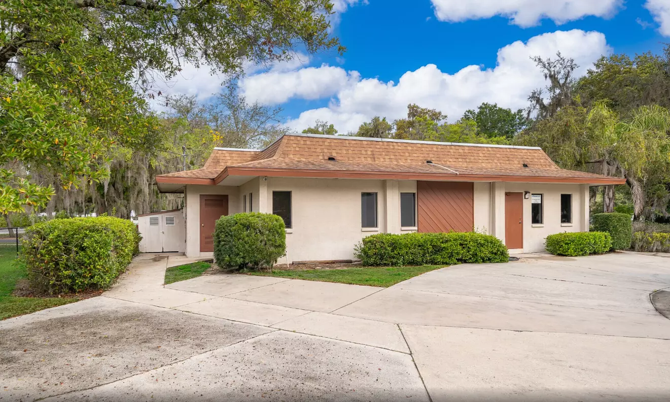 One Underarms, Full Chest or Half or Full Arms or Legs Waxing Session