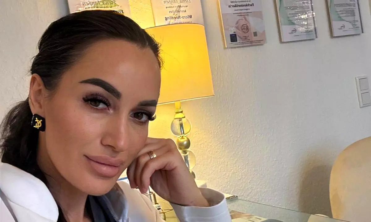 Plasma-Pen zur Augenlidstraffung oder Behandlung von Pigmentflecken