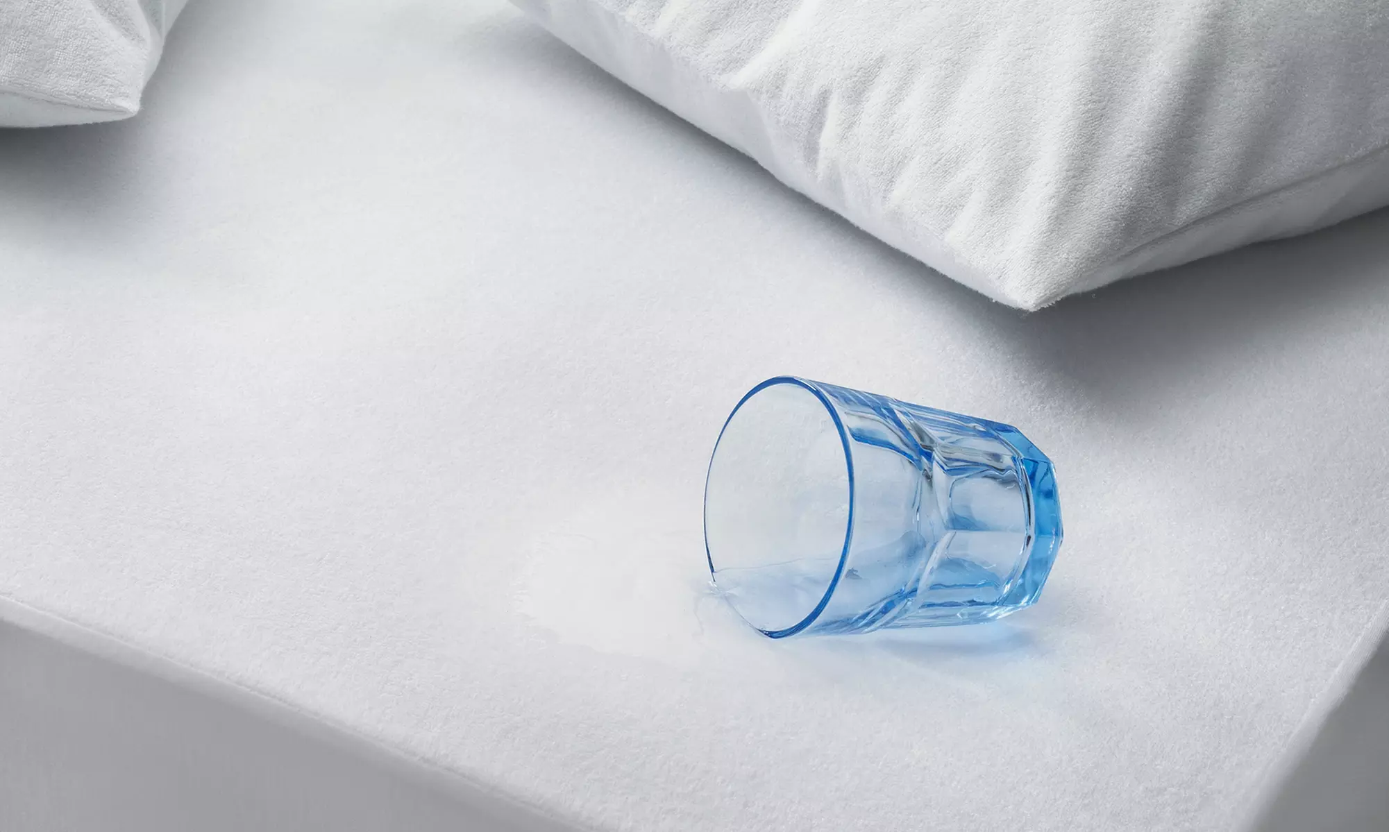 Wasserabweisende Matratzenschoner oder Kissenschoner in der Größe nach Wahl - Primary Image