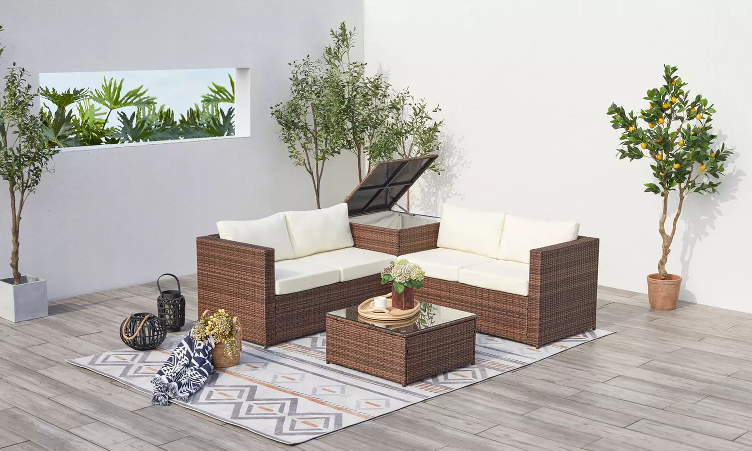 Salon de jardin 4 places Kocoon en résine tressée, modèle "Oacari"