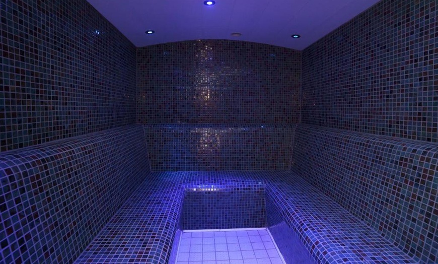 Image 14: 4* Lancashire: Stay for up to 4 with Spa access