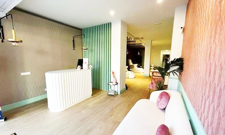 Image 2: Radiofrecuencia facial y corporal, 2, 4 o 6 sesiones con mascarilla