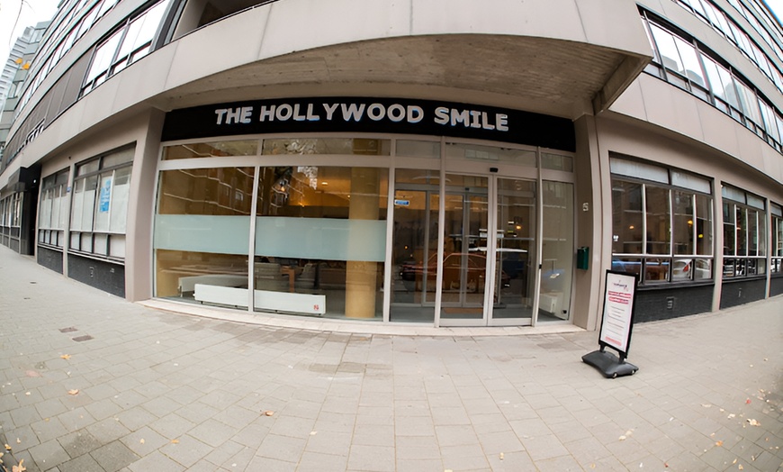 Image 3: Stralend witte tanden in één afspraak bij The Hollywood Smile