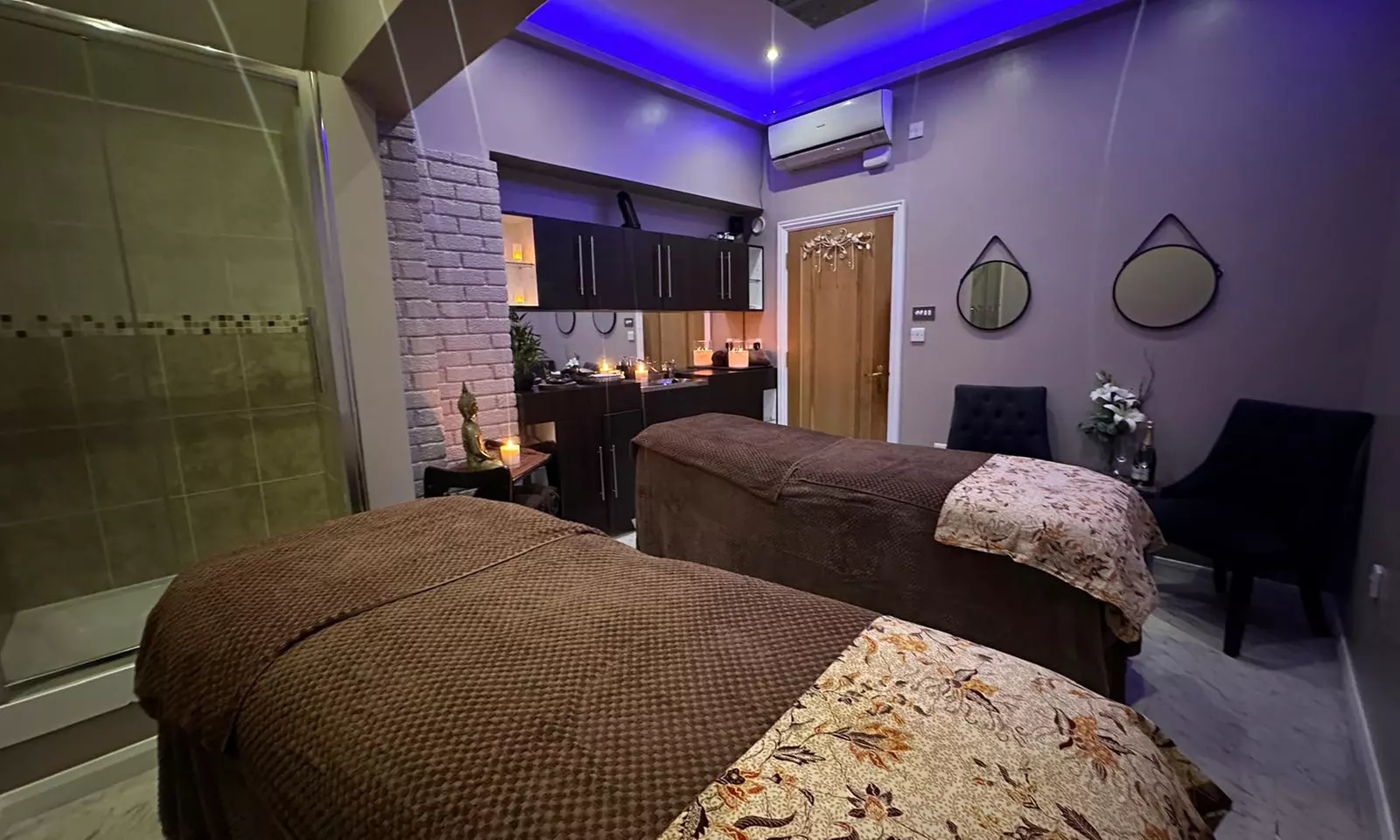 30 or 60-Min Aromatherapy Massage, 40-Min Hot Stones & Massage & More