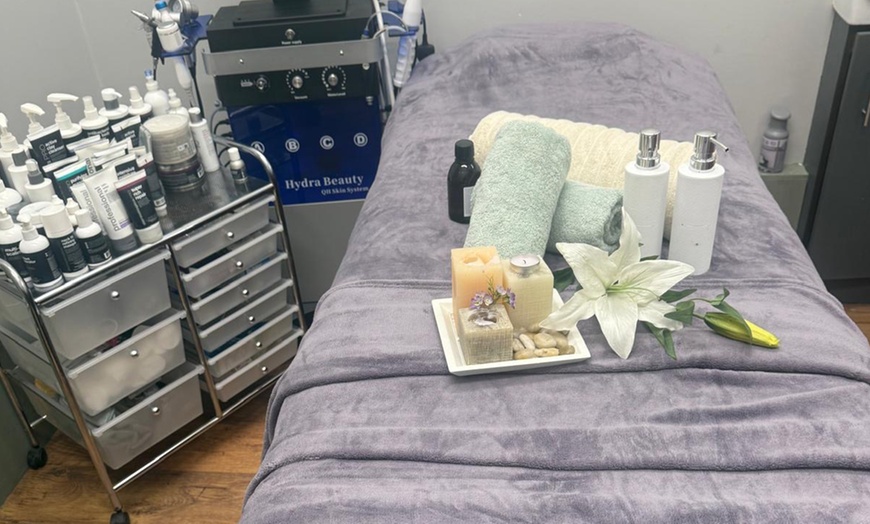 Image 7: Transform Your Skin with One or Three Sessions of HydraFacial 