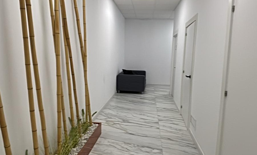 Image 4: Peeling químico con salicílico y acelaico en 1 o 2 sesiones