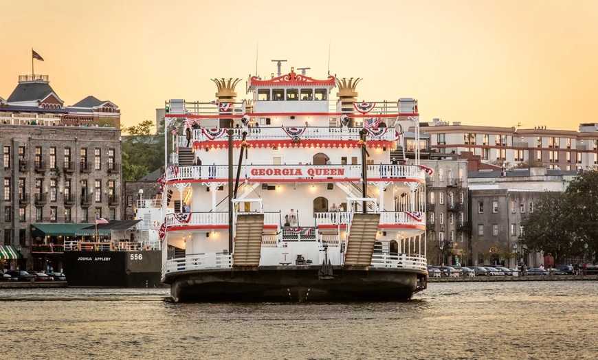 Image 6: 3-Hour Savannah Land & Sea Tour w/ Expert Guides: Adult & Child Ticket