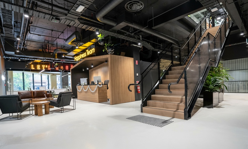 Image 7: Unlock Productivity with Business Lounge 1 Day Pass for Up to 6 People