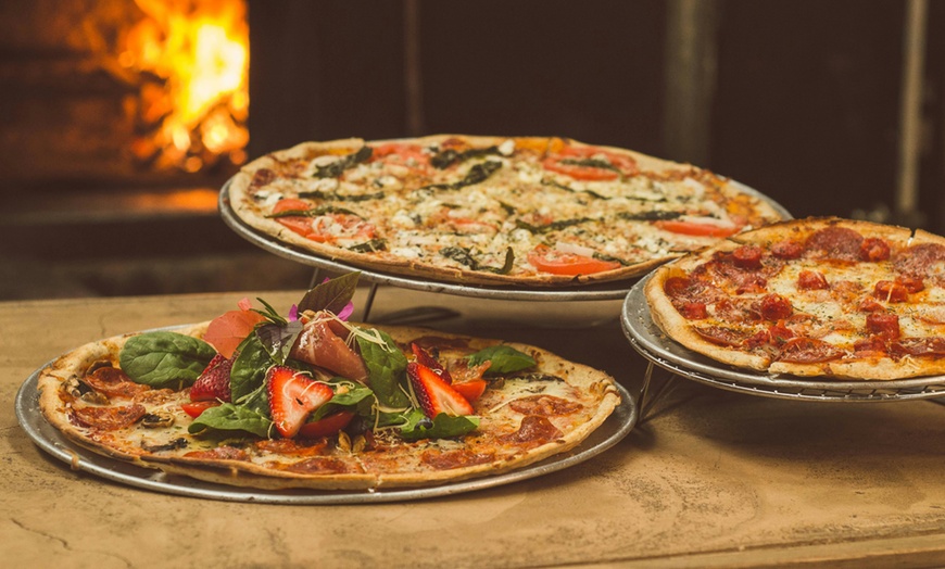 Image 1: Pizzas artisanales, douceurs et café, saveurs d'Italie