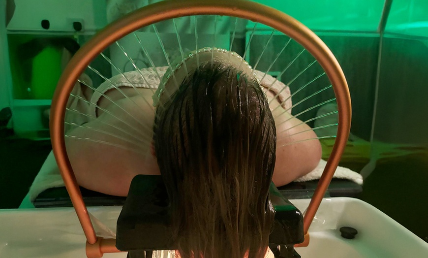 Image 2: 1 or 2 Sessions of 60 Min Japanese Head Spa + Tea for 1 or Couples