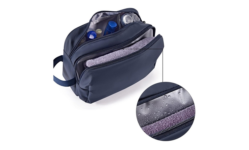 Image 8: Toiletry Organizer Bag