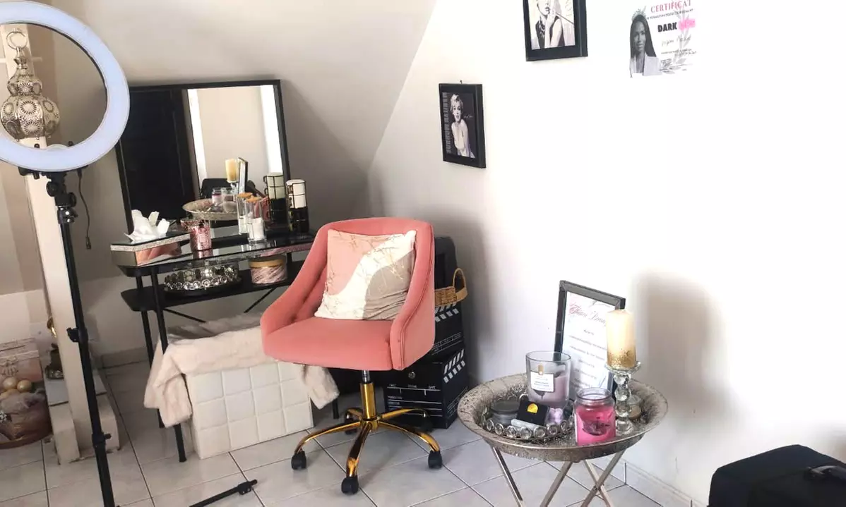 Beauté des pieds avec pose semi-permanente à Thiani Beauty