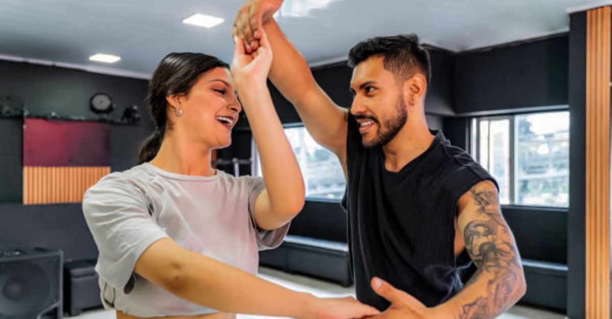 Clases de baile de ritmos latinos, flamenco y fusión en Madrid