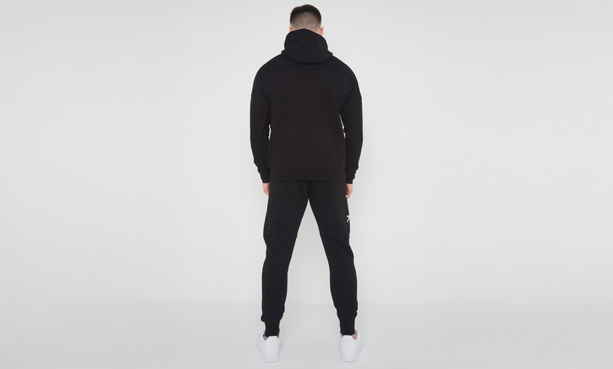 Image 2: Nike Men's Air Max Fleece Slim Fit Joggers