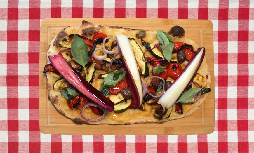 Image 4: Italienischer Genussmoment: Pinsa im Herzen von Friedrichshain