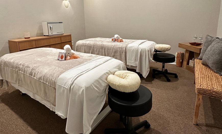 Image 2: Up to 50% Off on Couples Massage at Wellbeing Therapeutic Spa 