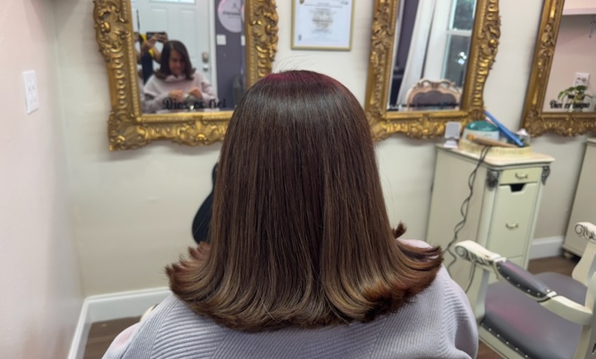 Image 3: Get Stunning Hair with Single Process Color, Highlights & Blow Out