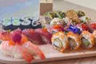 ¡Directos a Japón! Mix de 10, 24 o 30 piezas de sushi con bebida para 2 o más personas, ahorra hasta un 47% - Second Medium