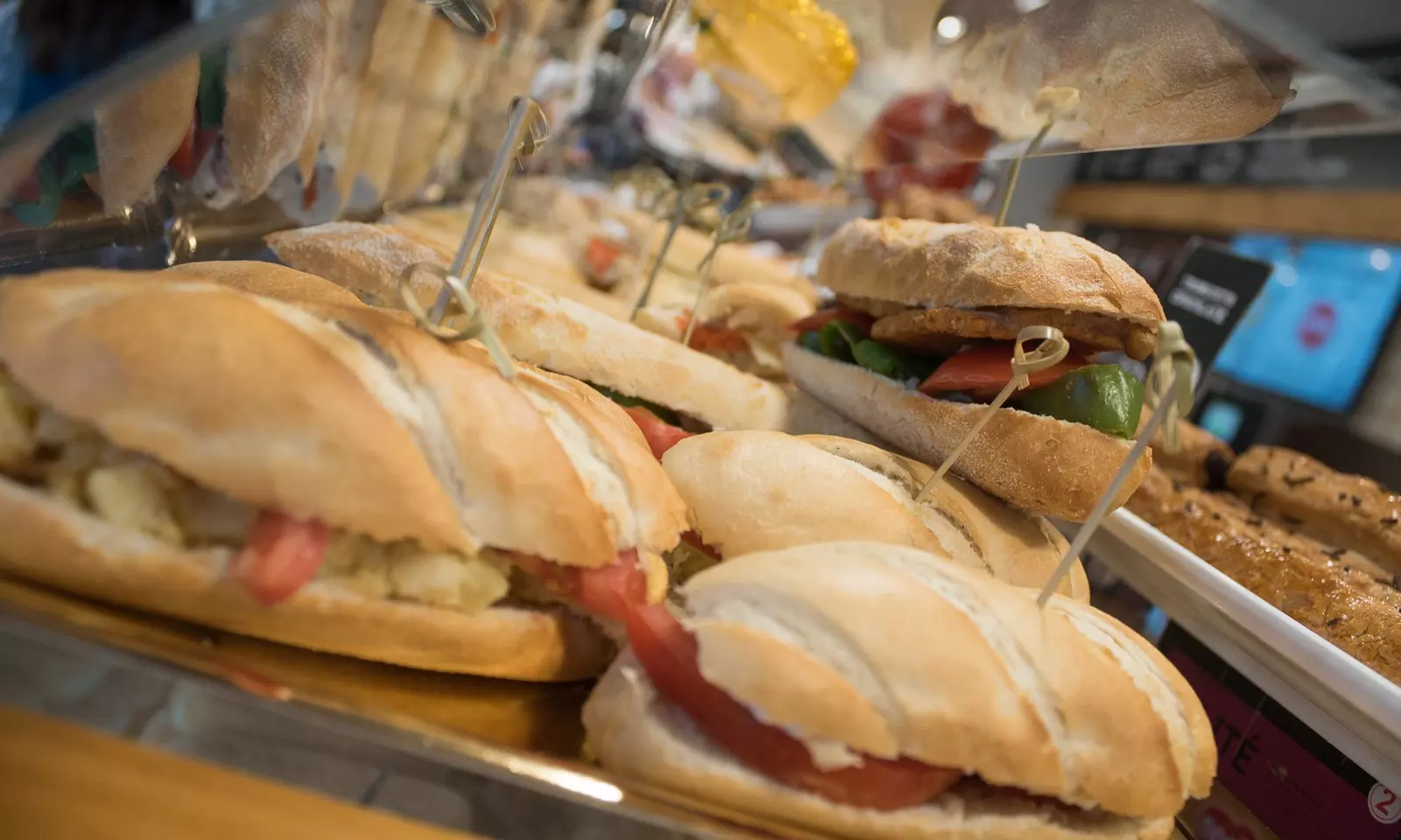 Brunch para 2 o 4 personas en El Molí Pan y Café Rambla