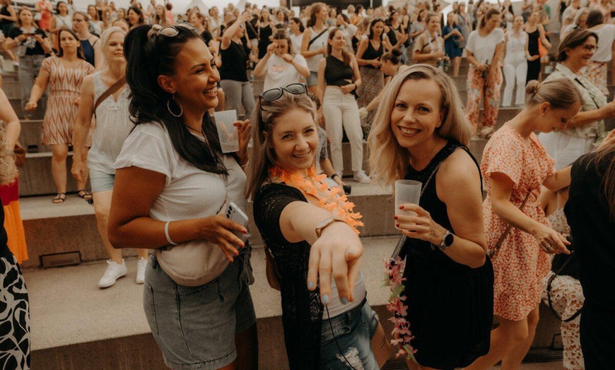 Image 4: 1 oder 2 Tickets für "MAMAGEHTTANZEN" am 4. Juli in Heilbronn