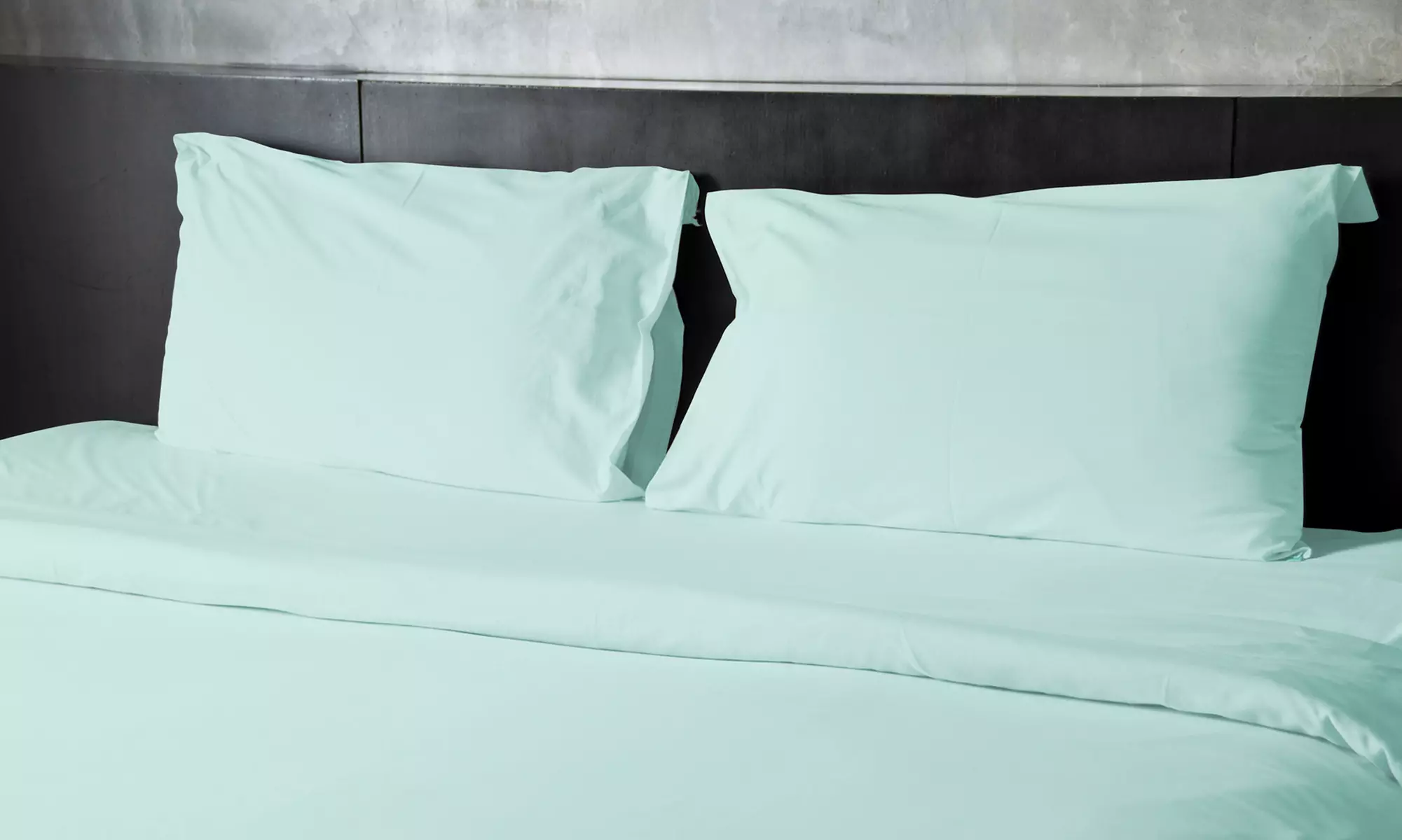 King Size Bamboo Comfort 4-Piece 1800 Count Bedding - EXTRA SOFT DEEP SHEETS