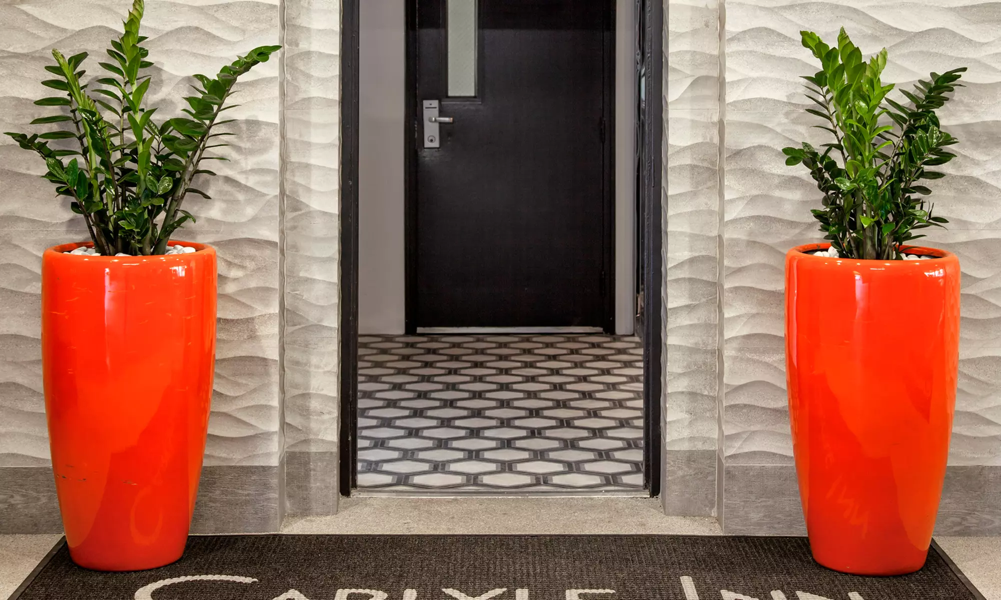 Members Only: Chic Boutique Hotel in West LA With Vintage Charm