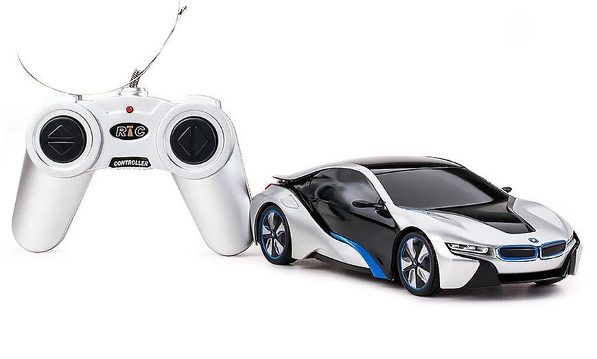 Image 4: BMW i8 RC Remote Radio Car