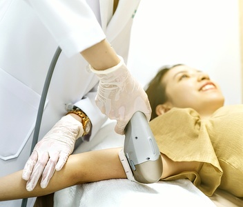 1x Hifu behandeling voor onderarmen - Salon Botanic Beauticien