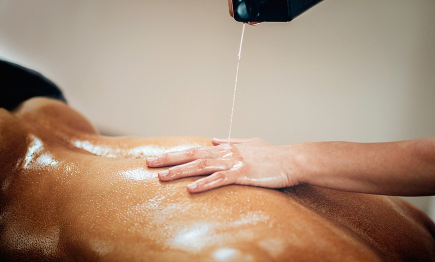 Image 3: Regala desconexión: Ritual de 60 o 90 minutos con masaje a 4 manos