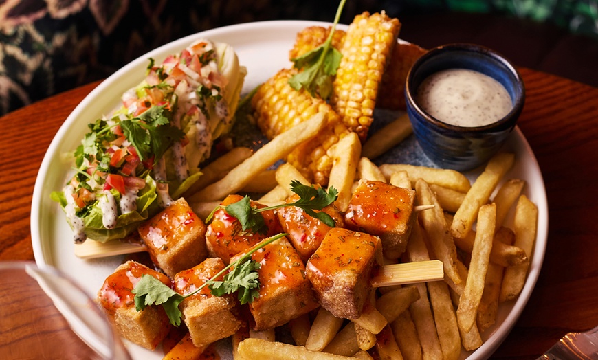 Image 3: Burgers, Pizzas, Wings, Mains and Sharers at Social Pub & Kitchen