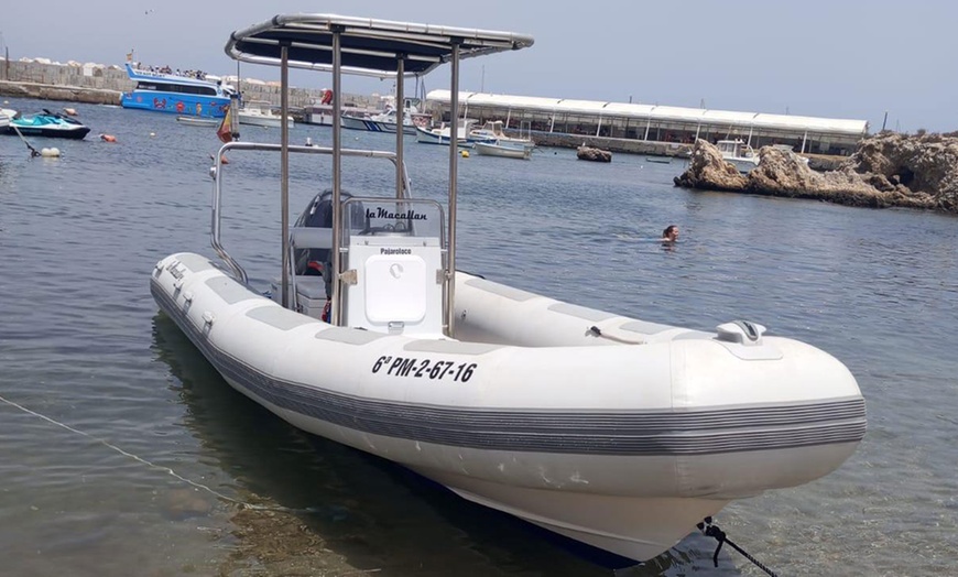 Image 17: Alquiler de embarcación para hasta 10 personas durante 4 u 8 horas
