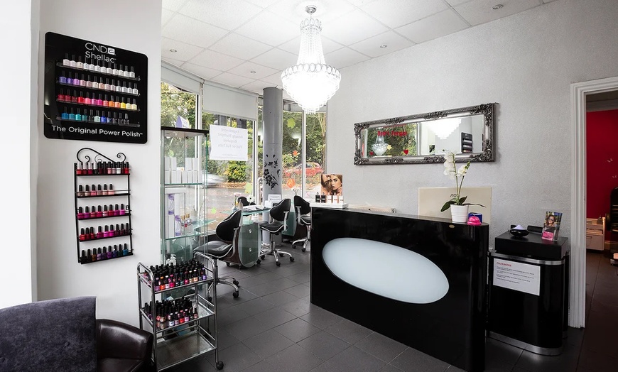 Image 4: Indulge in a Relaxing Japanese Head Spa w/w/o Facial and Jelly Mask