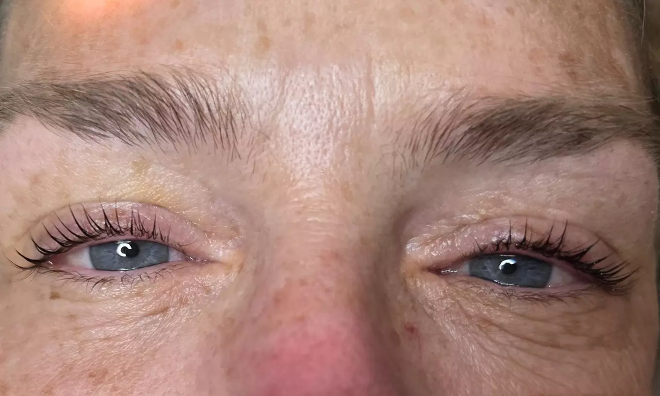 Enhance Your Look: One Eyelash Lift Treatment with Optional Tinting