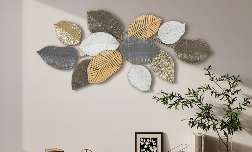 Image 4: HomCom Metal Wall Art Decor - Gold and Silver Textured Wall Hanging