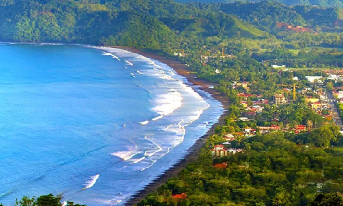 ✈ 6-Nt Costa Rica Volcano & Beach Vacation w/ Optional Air & Car