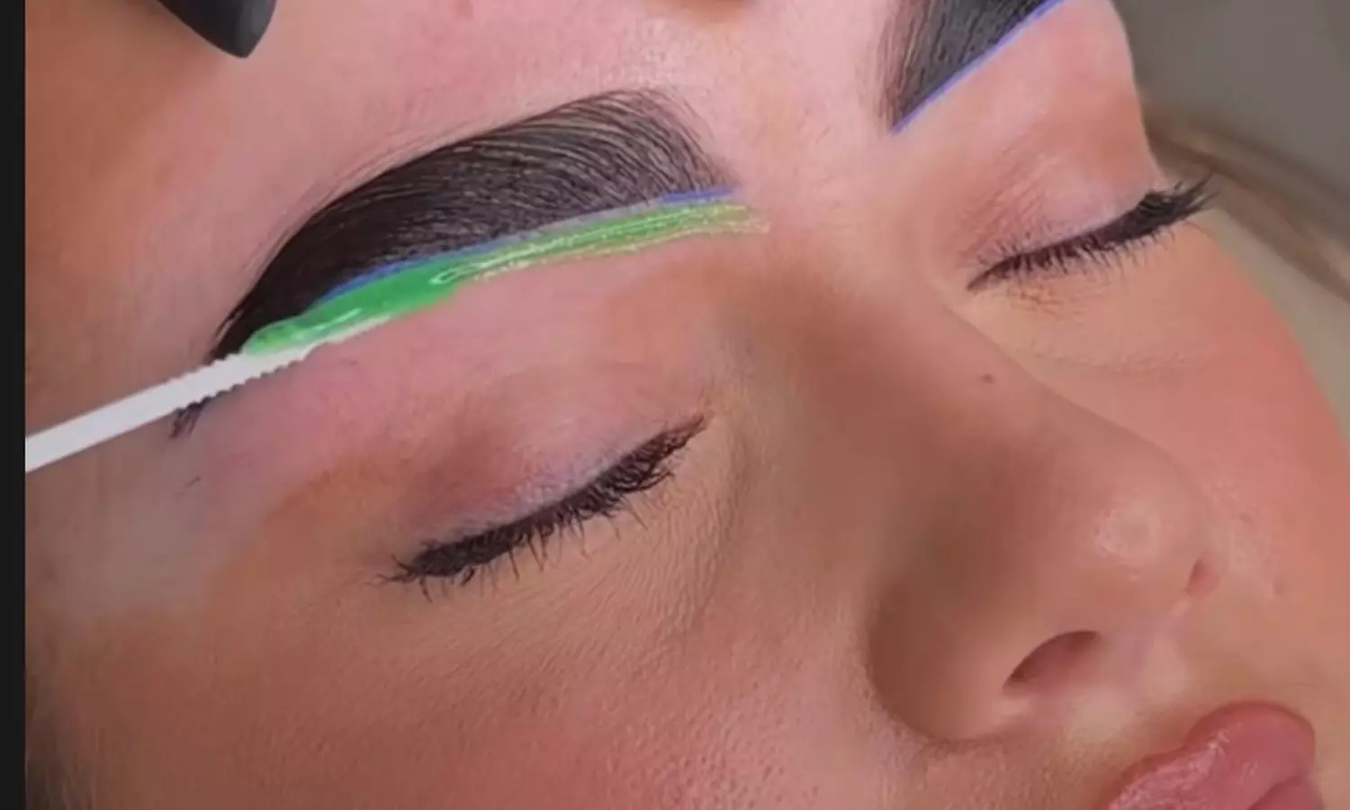 Zahnschmuck mit Swarovski®-Kristallen, Lash- oder Brow-Lifting + Farbe