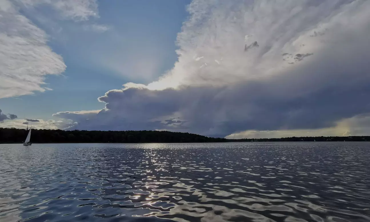 2 Std. Segeln für 1-3 Personen oder 1 Std. Motorboot für 1-2 Personen