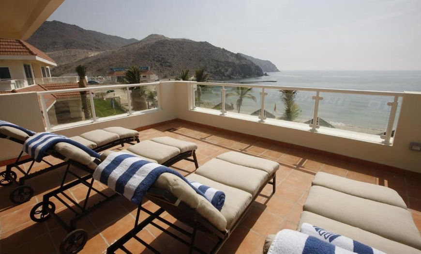 Image 15: Khor Fakkan: One-Night at 4* Resort with Breakfast or Half Board